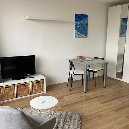 Ueber Den Daechern Von Offenbach Exteriör bild