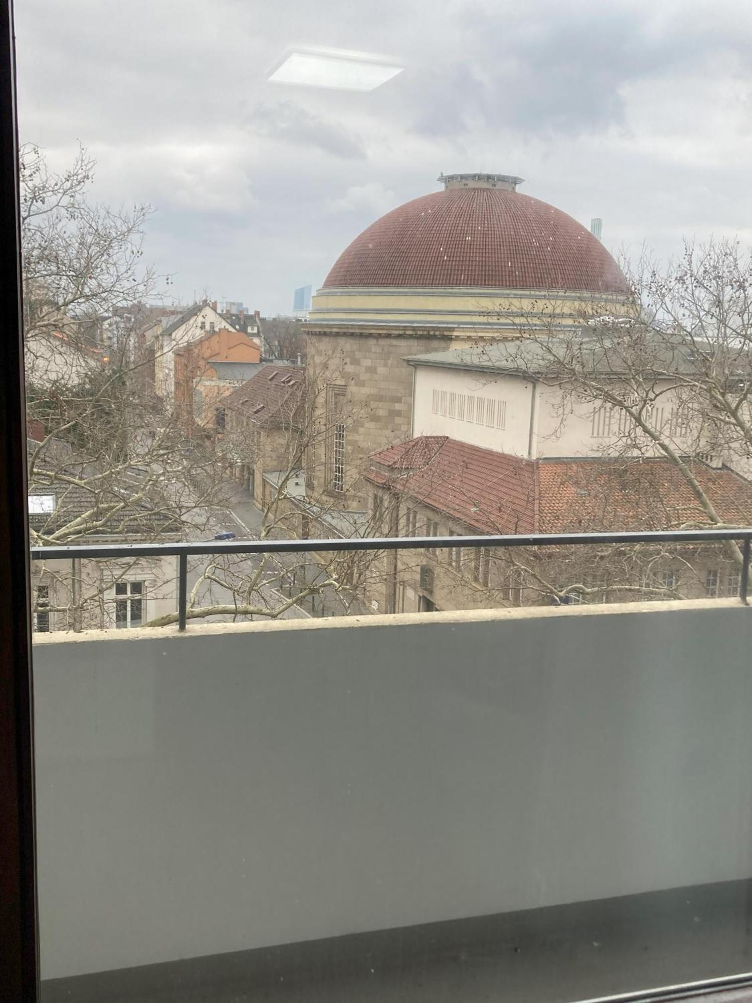 Ueber Den Daechern Von Offenbach Exteriör bild